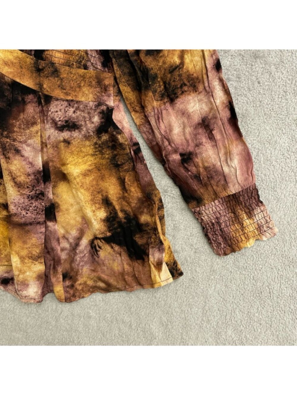 Torrid Women's 1X Tie-Dye Smocked Long Sleeve Blouse Multi-Color Top B1084 - Picture 7 of 10
